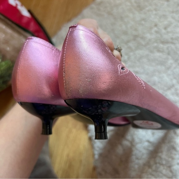 Steve Madden VTG Kondor Metallic Pink Leather Floral Cut Out Pointed Toe Heels - Picture 10 of 12